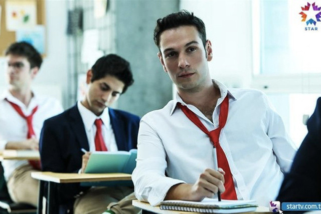 Duy Beni tam şahlanacakken iki oyuncu birden veda etti dizinin konusu değişiyor - Resim: 0