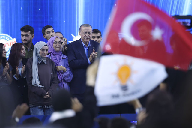 Erdoğan gençlere açık açık söyledi 'bana da karşı çıkın' Abdulkadir Selvi detayları yazdı - Resim: 0