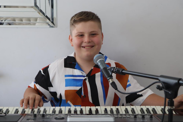 Fevzi Kaan "Isabelle yaaa" dedi milyonlar izledi! Pandemi ona yaradı, orgu ile sosyal medyayı salladı - Resim: 1