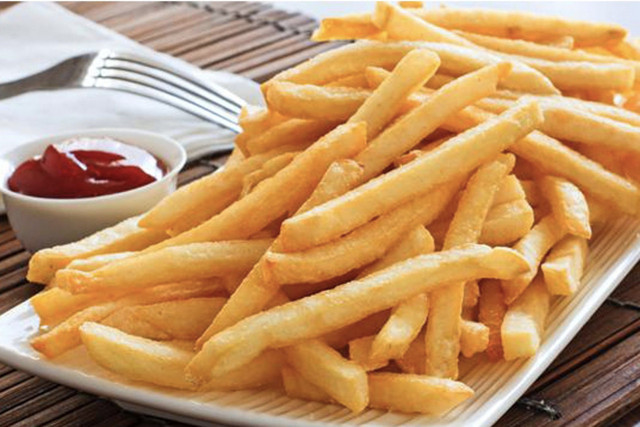 Çocuklarınız bayılacak işte altın gibi sarı çıtır çıtır patates kızartması tarifi - Resim: 2