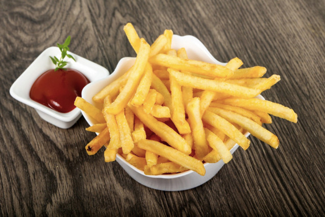 Çocuklarınız bayılacak işte altın gibi sarı çıtır çıtır patates kızartması tarifi - Resim: 1