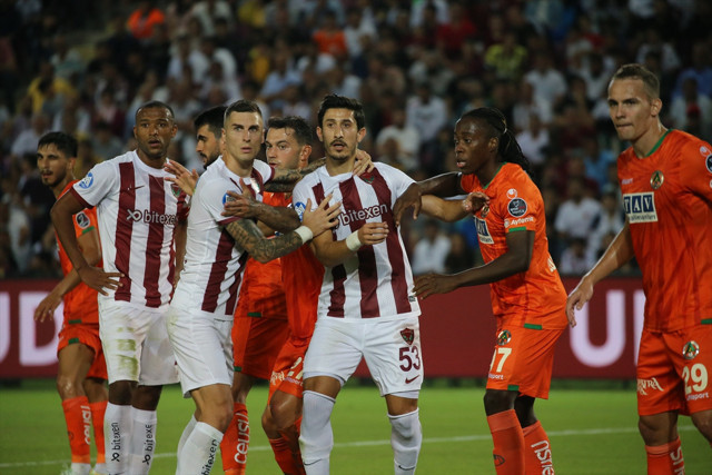 Hatayspor, Alanyaspor engelini tek golle geçti - Resim: 0