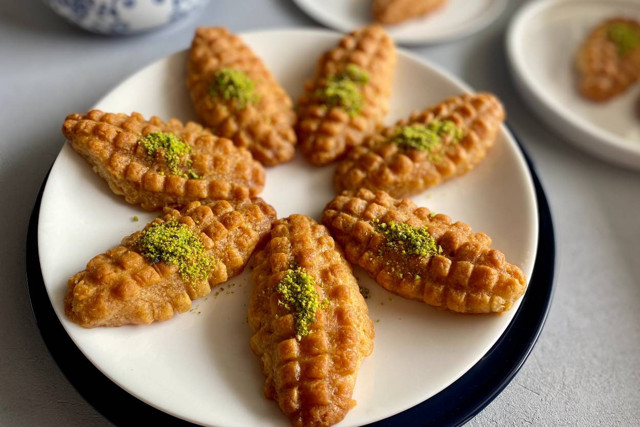 Lezzeti ağızda dağılıyor kolay kalburabastı tarifi! - Resim: 0