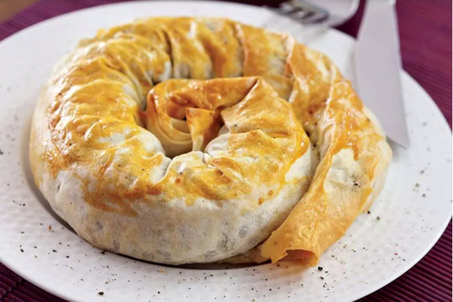 Haftasonuna yapın! Kokusuyla tüm aileyi masaya toplayacak kolay dolama börek tarifi - Resim: 2