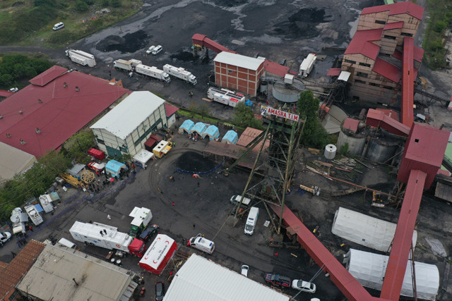 Bartın'daki faciayla ilgili son dakika gelişmesi! Yangın devam ediyor, alanı kapatma kararı çıktı - Resim: 1