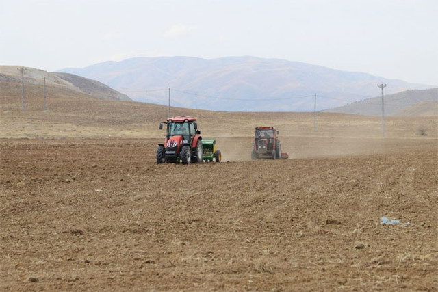 Erzincan Belediyesi'nden tarıma büyük destek! Hangi ürün daha verimli ortaya çıkarılacak - Resim: 0