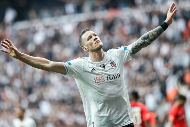 Şenol Güneş kazanarak başladı! Beşiktaş, Ümraniyespor'a  gol olup yağdı! - Resim: 4