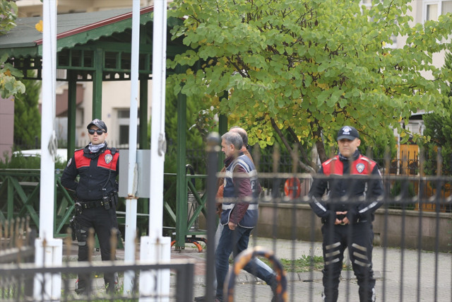 Maden ocağı faciası şüphelileri adliyeye çıkarılmaya başlandı! Yaralı kardeşinin refakatçisi... - Resim: 1
