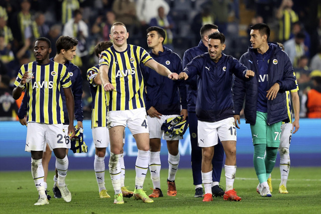 Fenerbahçe dev kulüpleri geride bıraktı: Tek rakibi Alman devi Bayern Münih! - Resim: 1