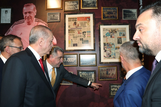 Türk Futbol Tarihi Sergisi açıldı! Erdoğan: "Sergimiz 'Futbol kardeşliktir' temasıyla oluşturuldu" - Resim: 2