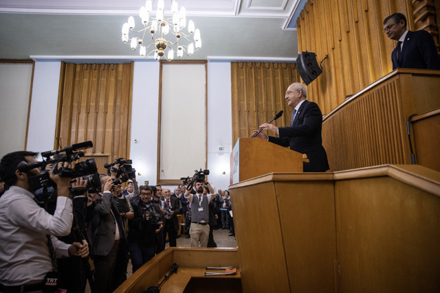 CHP lideri Kılıçdaroğlu: Ekrem İmamoğlu büyük lokmadır boğazınıza takılır kalır - Resim: 2