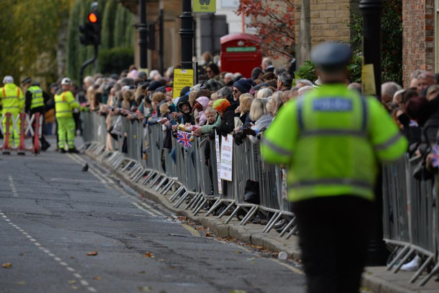 İngiltere şokta! Kral 3. Charles'a yumurtalı saldırı düzenlendi - Resim: 4