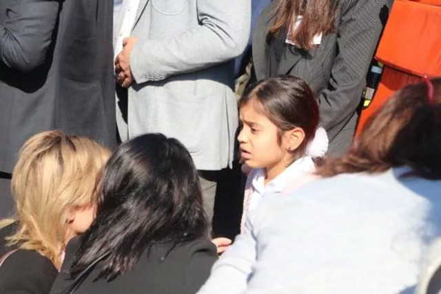 Taksim saldırısı şehitleri toprağa veriliyor! Üzerimde kocamla kızımın kanı var - Resim: 4