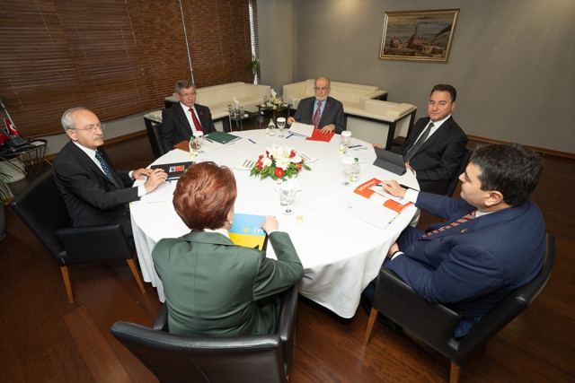 Altılı masa toplandı! Liderlerden İstanbul'daki terör saldırısıyla ilgili ortak açıklama - Resim: 1