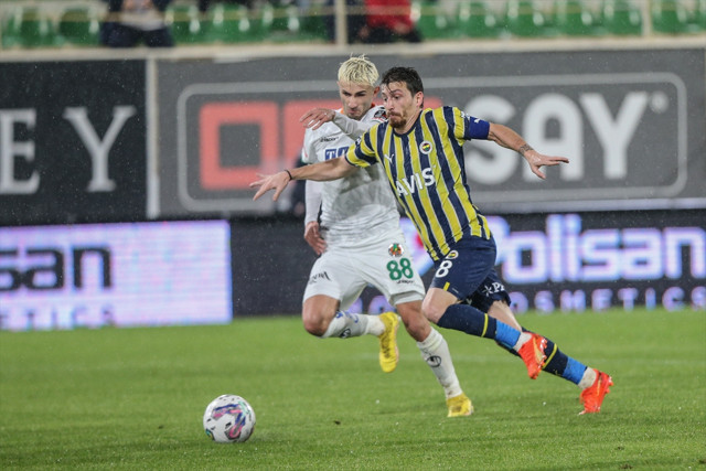 Alanyaspor Fenerbahçe maçı kaç kaç bitti? Alanyaspor Fenerbahçe maçı özeti ve golleri - Resim: 0