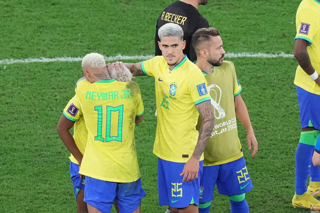 Luka Modric, Türkiye'yi unutamıyor! Brezilya maçı sonrası yıldız futbolcuyu böyle teselli etti! - Resim: 0