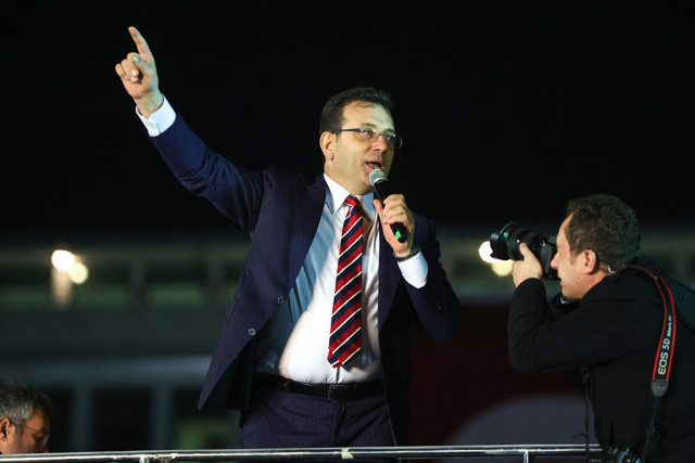 İstanbul Saraçhane canlı izle! Ekrem İmamoğlu bombaladı liderlerin her satırı olay konuşmaları - Resim: 8