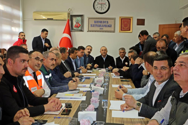 Bakan Çavuşoğlu afet bölgesinde incelemede bulundu! Son durumu paylaştı - Resim: 2