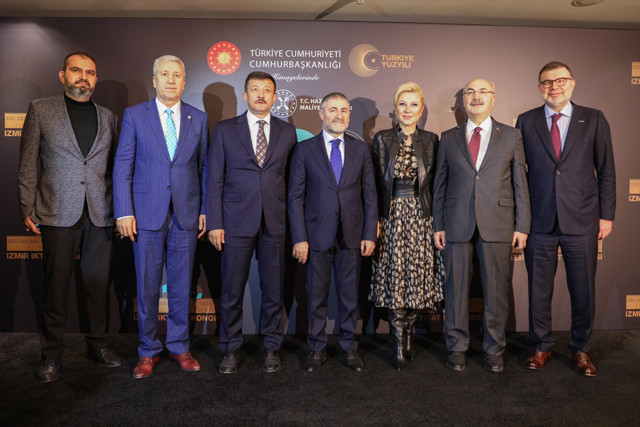 Hazine Bakanı Nureddin Nebati'den flaş açıklamalar! Kayıtdışı yaşayanların çok az zamanı kaldı - Resim: 3