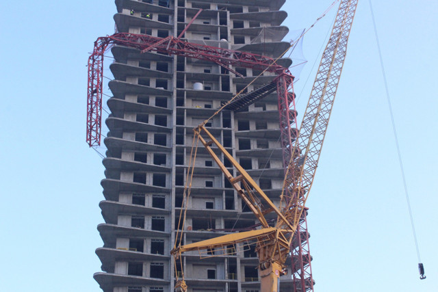  İzmir'deki vinç faciasında 6 kişi öldü! 3kişi gözaltına alındı aileler isyan ediyor - Resim: 0