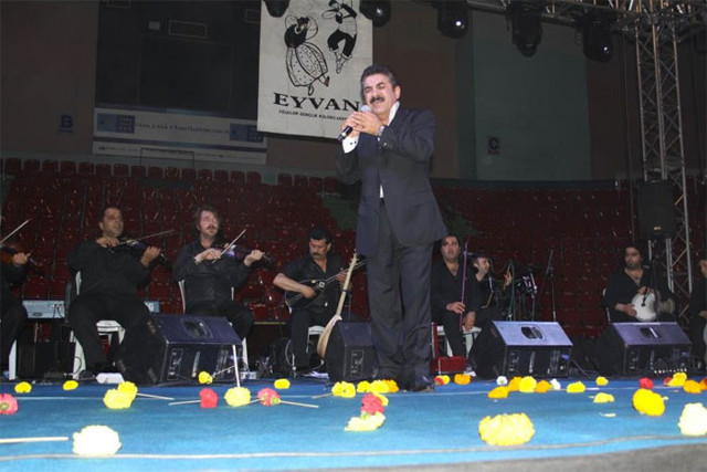 Halk müziği sanatçısı Burhan Çaçan hayatını kaybetti Burhan Çaçan'ın ölüm nedeni belli oldu - Resim: 0