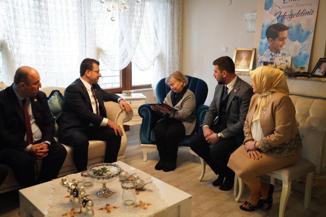 MHP'li isim evinde ölü bulundu Ekrem İmamoğlu taziyeye gitti! MHP'den kimse aramamış - Resim: 0