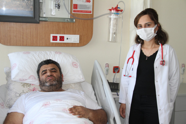 16 yaşındaki yeğeninin attığı mesaj sayesinde ölümden kurtuldular - Resim: 0