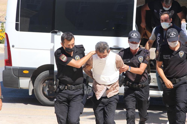 37 bıçak darbesiyle öldürmüştü! Yağmur'u katleden caninin cezası belli oldu - Resim: 1