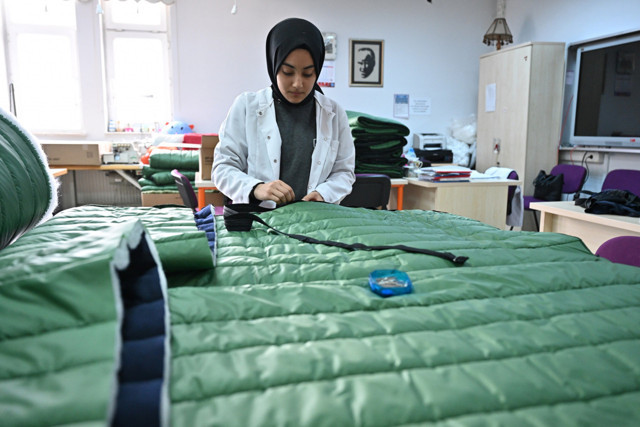 Deprem bölgesine anlamlı destek; Bursa Büyükşehir'in Başkanı Alinur Aktaş, liseli gençlerle buluştu - Resim: 1