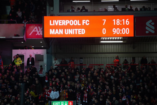 Premier Lig'de tarihi maç: Liverpool, Manchester United'a gol oldu yağdı! - Resim: 2