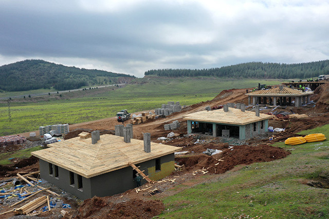 Gaziantep Nurdağı'ndaki köy tipi afet evlerinde kaba inşaat bitmek üzere - Resim: 2