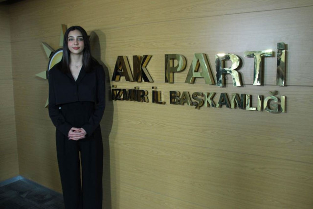 18 yaşında milletvekili adayı olan Nisa Alptekin'den açıklama - Resim: 1