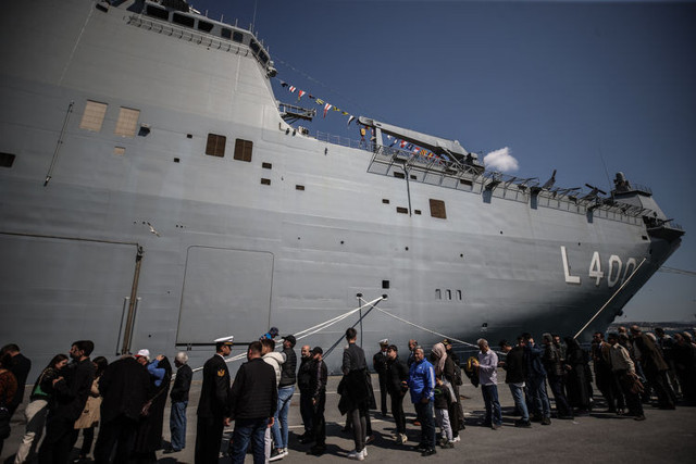 TCG Anadolu gemisine ziyaretçi akını: 5 günde 61 bin 231 kişi ziyaret etti! - Resim: 0