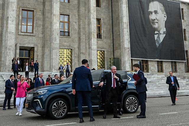 TBMM Başkanı Şentop'tan TOGG fiyatı yorumu! "Pahalı değil, fiyatı gayet iyi" - Resim: 1