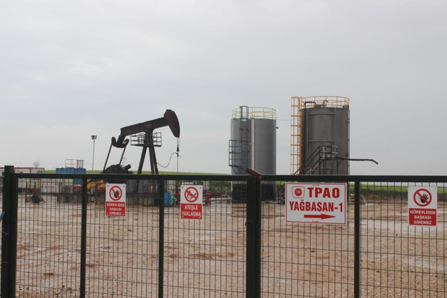 Manisa'da "atbaşı" çalışmaya başladı! Manisa petrolünde deneme üretimine geçildi - Resim: 0