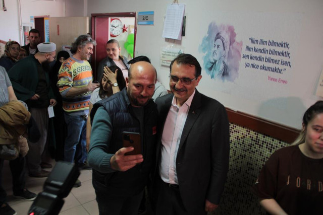 Bakan Dönmez oyunu kullandı! Dikkat çeken elektrik açıklaması: Her türlü tedbirler alındı! - Resim: 2