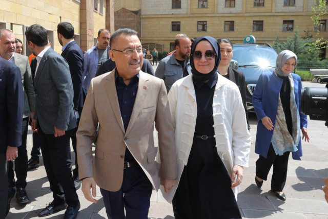 Cumhurbaşkanı Yardımcısı Oktay oyunu Ankara'da kullandı - Resim: 0