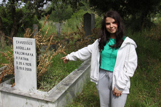 Masal değil ibretlik gerçek: 64 yıl evli kaldılar, son 20 yıl küs yaşadılar! İnatları ölünce bile devam etti... - Resim: 1