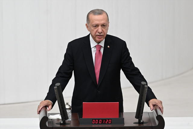 Cumhurbaşkanı Erdoğan Meclis'te yemin etti! Resmen göreve başladı - Resim: 0