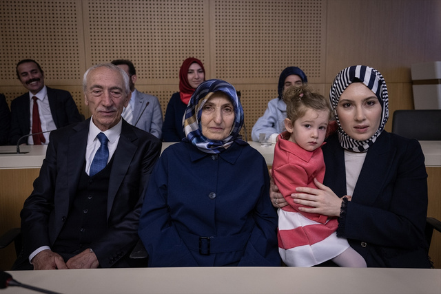 Enerji Bakanlığı'nda devir teslim töreni! Bakan Alparslan Bayraktar duygu dolu anlar yaşadı - Resim: 1