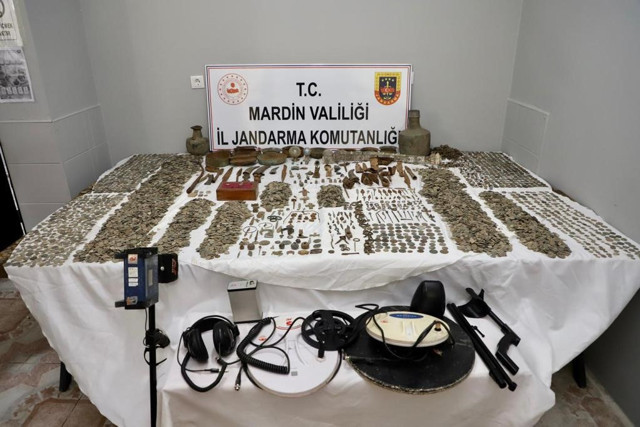 22 bin parça tarihi eser! Hepsi Mardin'de bir evde ele geçirildi - Resim: 2