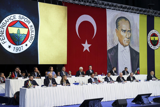 Fenerbahçe'den 5 yıldız açıklaması! Borcu da açıklandı - Resim: 0