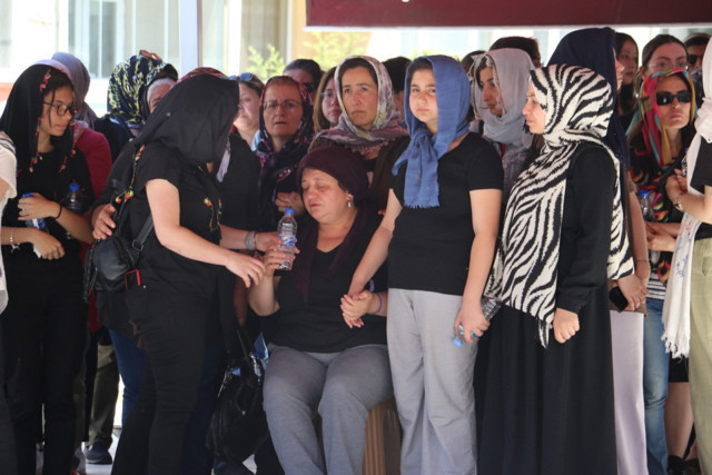 Motosiklet kazasında Ezgi Nehir öldü, sürücü tutuklandı! Gözyaşlarıyla veda... - Resim: 0