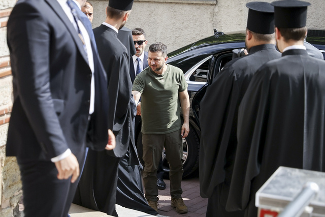 Zelenski'den 'Rum Patrikhanesine' sürpriz ziyaret! - Resim: 0