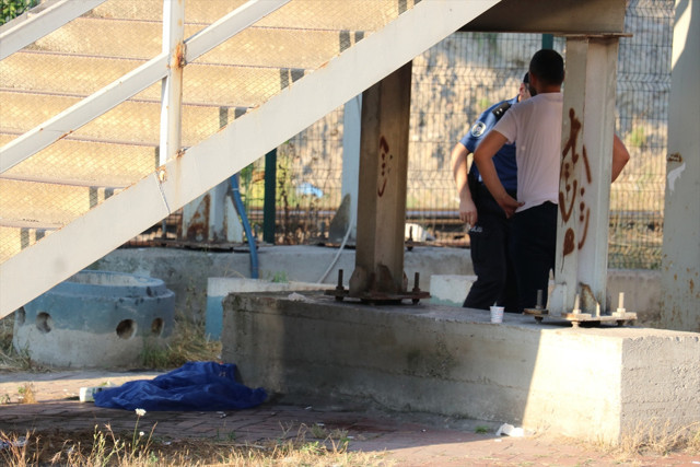 Karabük'te korkunç olay: Yürüyen merdivenin altında bebek cesedi bulundu! Annenin ifadesi dehşete düşürdü... - Resim: 0