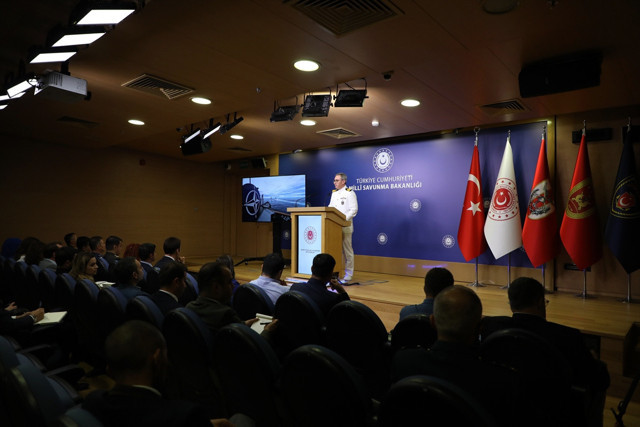 Tahıl koridoru anlaşmasında flaş gelişme! MSB son durumu açıkladı: Rus heyet İstanbul'dan ayrıldı! - Resim: 1