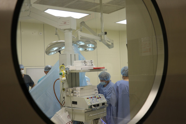 Kazakistan'da Türk doktorlar bir ilke imza attı - Resim: 0