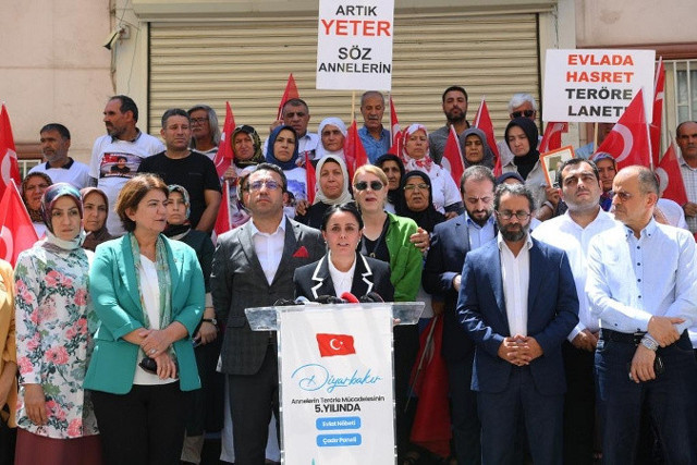 Diyarbakır Anneleri terörle mücadelede 5. yılında - Resim: 1