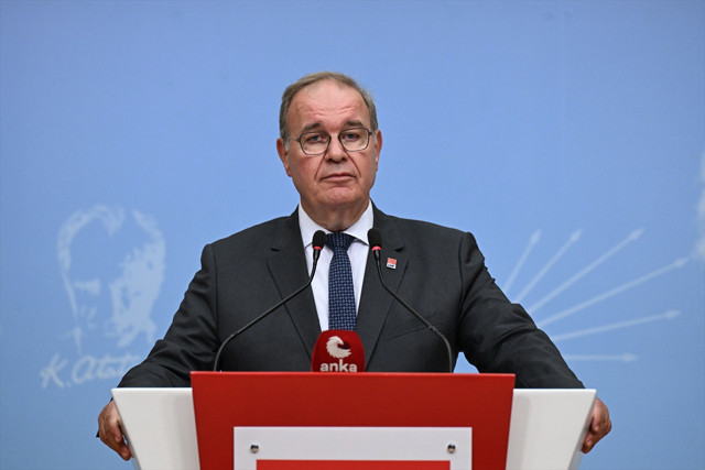 Ekrem İmamoğlu'nun 'adaylık' açıklaması gündeme oturdu CHP'den ilk tepki geldi - Resim: 0