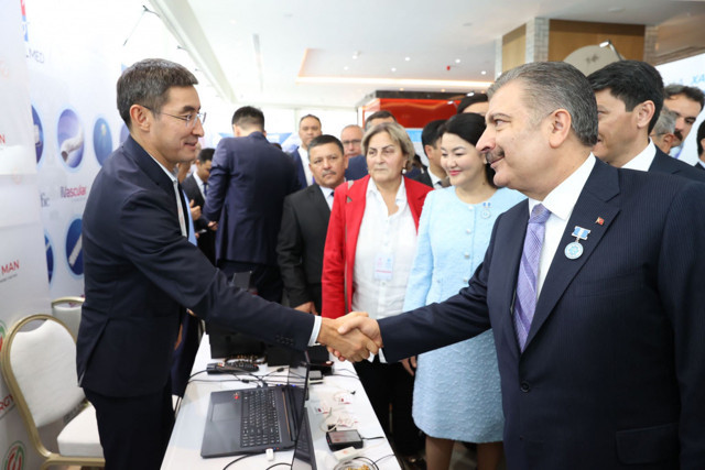 Sağlık Bakanı Fahrettin Koca, Türkiye-Özbekistan 2. Sağlık İş Forumu'na katıldı - Resim: 0